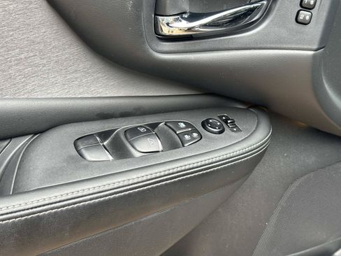 Used 2021 Nissan Murano SL FWD image 11