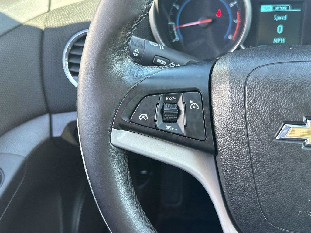 Used 2014 Chevrolet Cruze LT FWD image 22