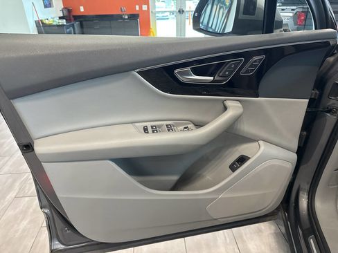 Used 2017 Audi Q7 3.0T Premium Plus image 14