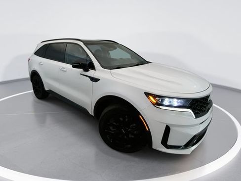 Used 2023 Kia Sorento SX FWD image 1