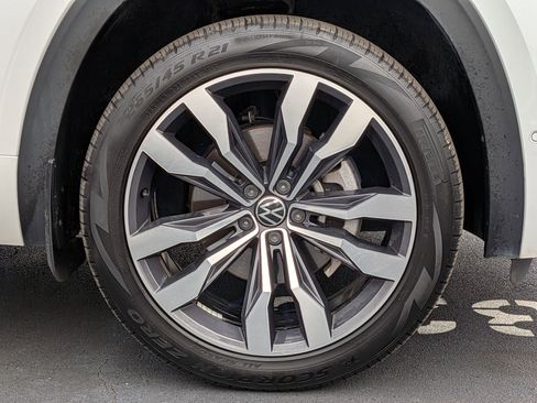 Used 2022 Volkswagen Atlas SEL Premium image 13