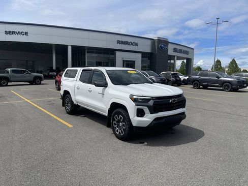 Used 2023 Chevrolet Colorado LT w/ LT Convenience Package III AWD/4WD image 2