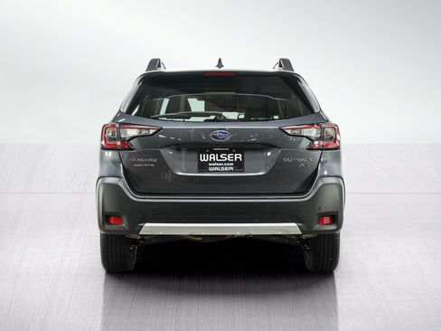 Used 2025 Subaru Outback Limited XT AWD/4WD image 4