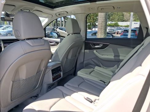 Used 2023 Audi Q7 3.0T Prestige w/ Prestige Package image 6