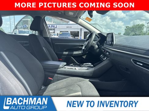 Used 2021 Hyundai Sonata SEL w/ Preferred Accessory Package FWD image 4