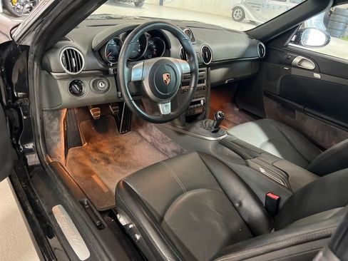 Used 2005 Porsche Boxster RWD image 7