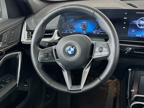 Used 2025 BMW X1 xDrive28i image 18