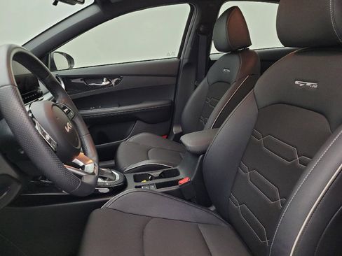 Used 2022 Kia Forte GT-Line w/ GT-Line Technology Package image 17