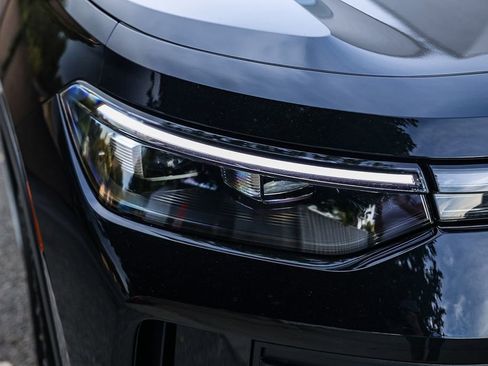 New 2026 Volkswagen Tiguan S image 13