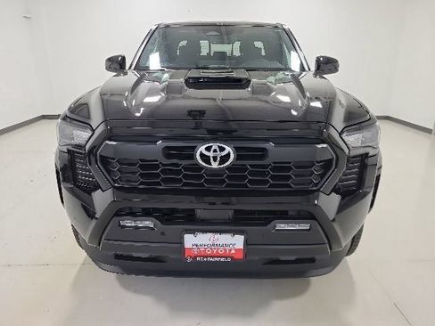 Used 2024 Toyota Tacoma TRD Sport w/ TRD Sport Upgrade Package AWD/4WD image 6