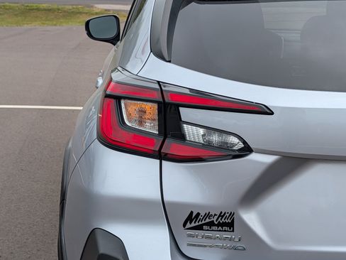 Used 2024 Subaru Crosstrek 2.0i Premium AWD/4WD image 17