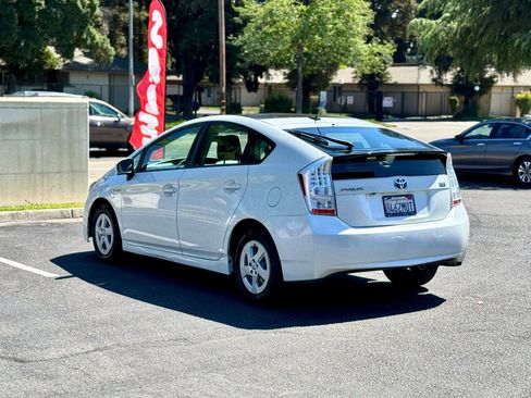 Used 2010 Toyota Prius Five image 5