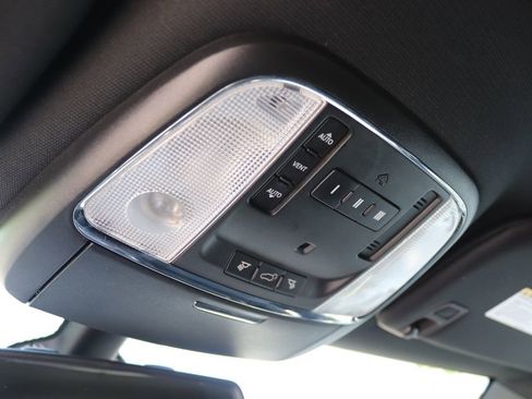 Used 2014 Jeep Grand Cherokee Limited w/ Trailer Tow Group IV AWD/4WD image 32