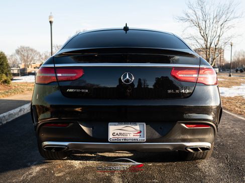 Used 2018 Mercedes-Benz GLE 43 AMG 4MATIC w/ Parking Assist Package image 6