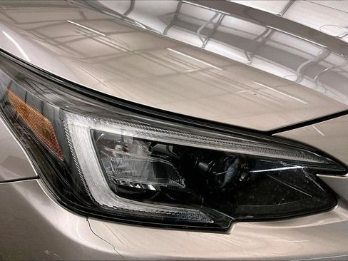 Used 2020 Subaru Outback Premium image 27