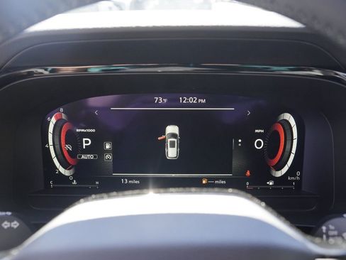 New 2026 Nissan Pathfinder Platinum image 11