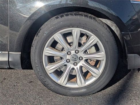 Used 2014 Lincoln MKT FWD image 11
