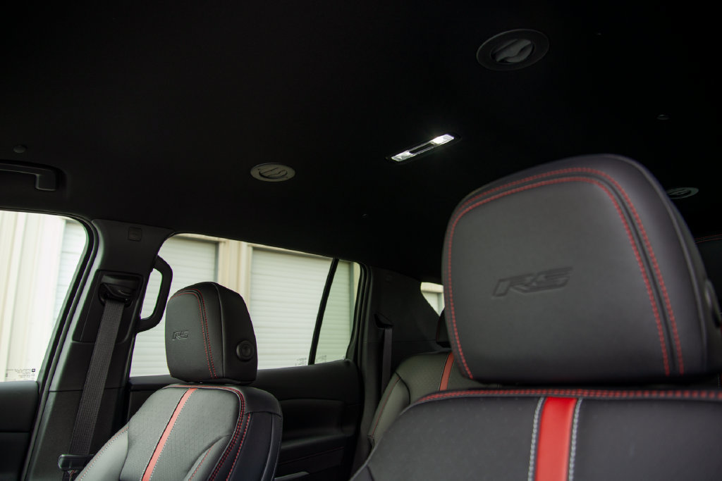 New 2026 Chevrolet Traverse RS w/ LPO, Floor Liner Package FWD image 12