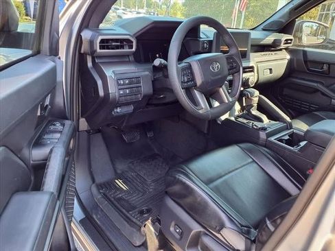 Used 2025 Toyota Tacoma SR image 6