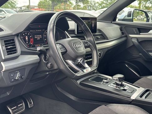 Used 2019 Audi SQ5 Premium Plus w/ Premium Plus Package AWD/4WD image 15