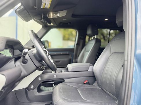 Used 2022 Land Rover Defender 110 S image 16