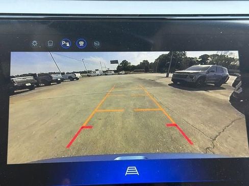 New 2027 Chevrolet Bolt LT w/ Comfort Package FWD image 29