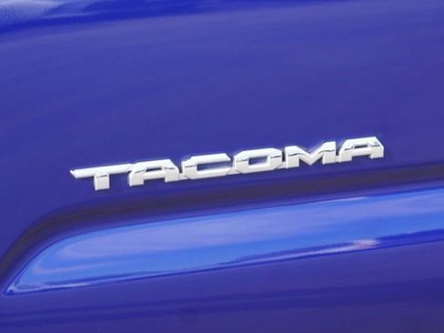Used 2023 Toyota Tacoma SR5 image 9