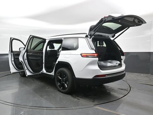 New 2026 Jeep Grand Cherokee L Limited AWD/4WD image 49