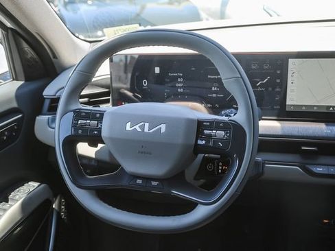 New 2026 Kia EV9 Wind image 10