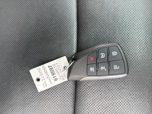 Used 2021 GMC Yukon XL SLT w/ SLT Luxury Plus Package image 22