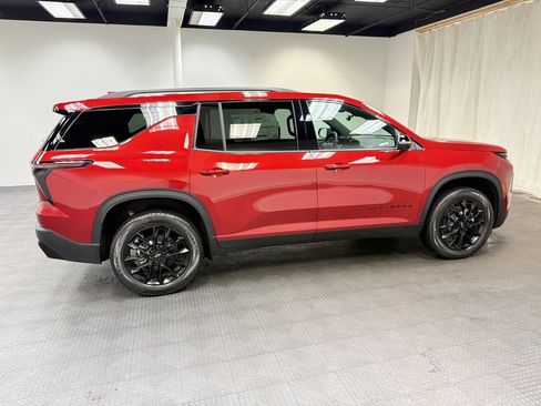 New 2026 Chevrolet Traverse LT w/ Midnight/Sport Edition image 8