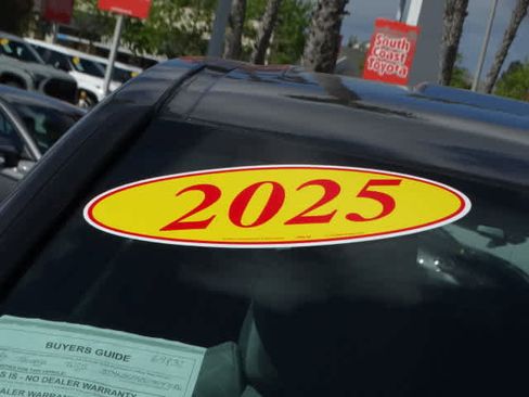 Used 2025 Toyota Tacoma SR5 image 6