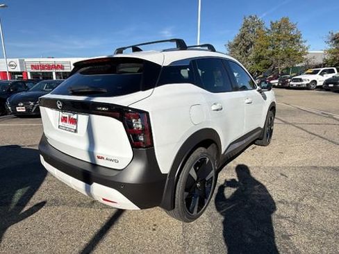 New 2026 Nissan Kicks SR w/ Cold Weather Package image 4