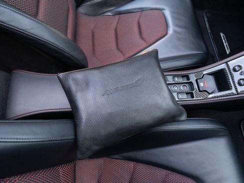 Used 2013 McLaren MP4-12C Spider RWD image 71