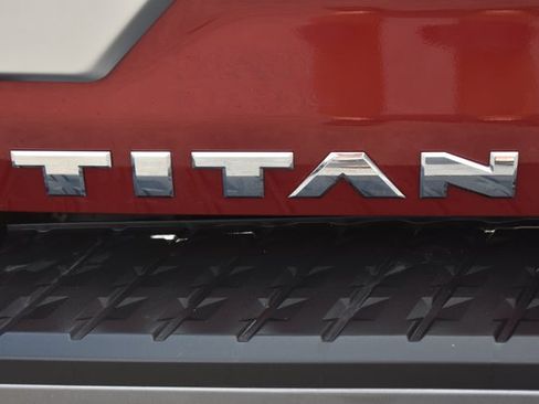 Used 2024 Nissan Titan Platinum Reserve w/ Moonroof Package RWD image 7