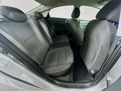 Used 2022 Hyundai Accent SE FWD image 7