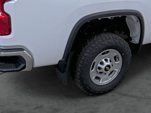 Used 2025 Chevrolet Silverado 2500 W/T w/ WT Convenience Package AWD/4WD image 12