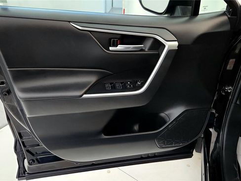 Certified 2023 Toyota RAV4 XLE image 31