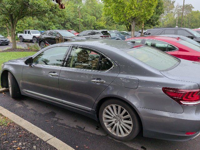 Used 2014 Lexus LS 460 AWD w/ Comfort Package image 4