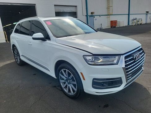 Used 2017 Audi Q7 3.0T Premium Plus image 3