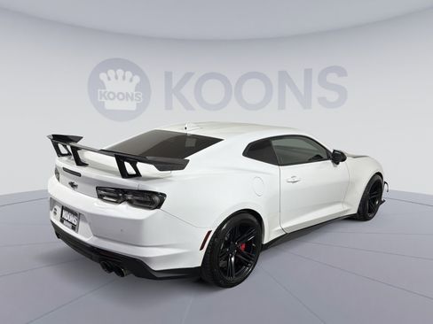 Used 2021 Chevrolet Camaro ZL1 image 7