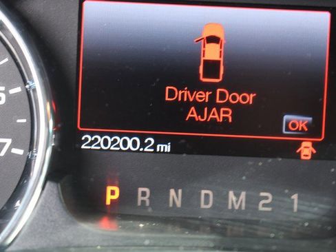 Used 2014 Ford F150 XLT w/ Equipment Group 302A Luxury image 32