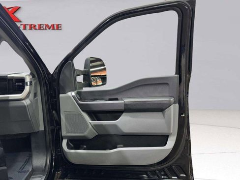 Used 2025 Ford F250 XLT image 56