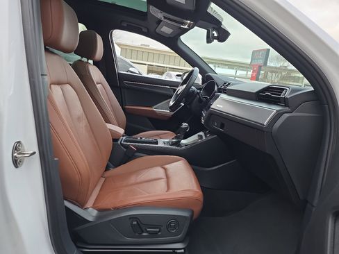 Used 2022 Audi Q3 2.0T Premium w/ Convenience Package image 18