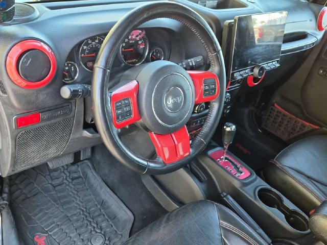 Used 2017 Jeep Wrangler Unlimited Rubicon AWD/4WD image 10