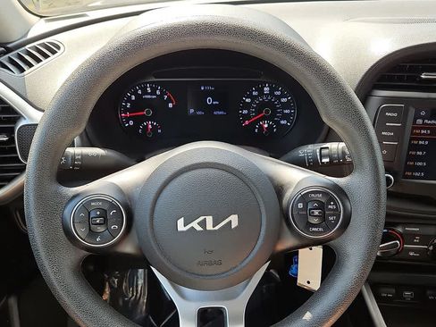 Used 2022 Kia Soul LX w/ Technology Package FWD image 18