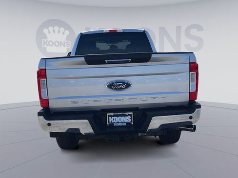 Used 2019 Ford F250 XLT w/ XLT Premium Package image 10