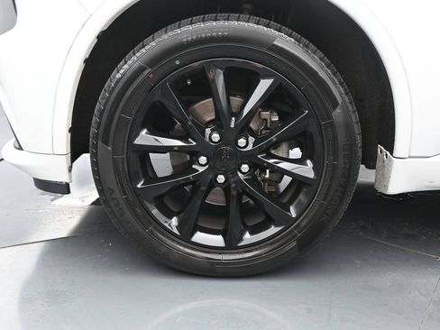 Used 2018 Dodge Durango GT w/ Trailer Tow Group IV AWD/4WD image 21