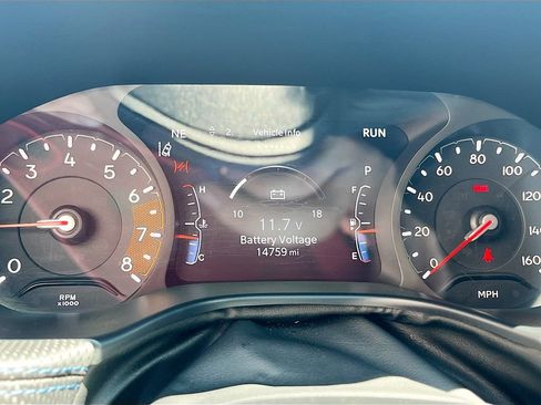 Used 2026 Jeep Compass Latitude AWD/4WD image 12
