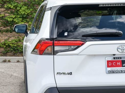 Certified 2025 Toyota RAV4 XLE w/ Convenience Package FWD image 9